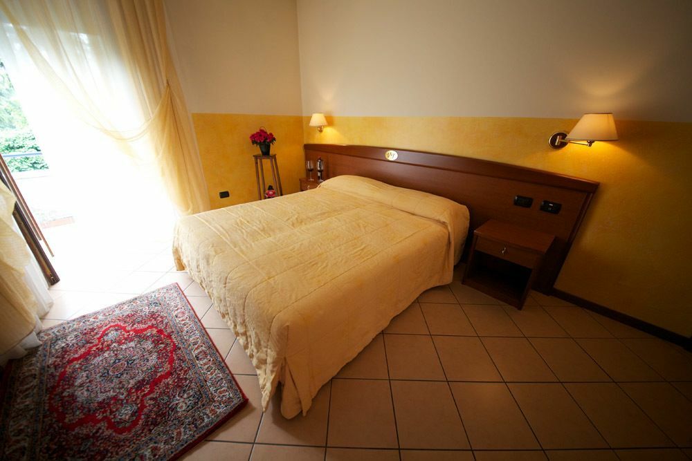 Villa Terri Verona Eksteriør bilde